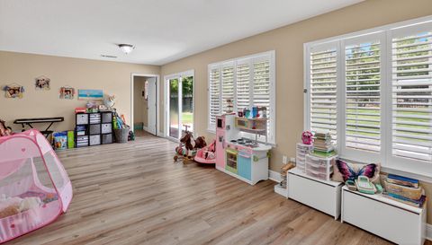 2900 Wallace Lake Rd