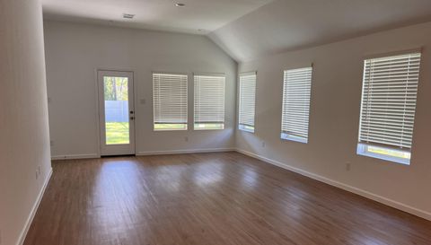 5060 Andorra Bend Ln