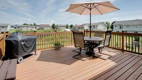 2006 Independence St S