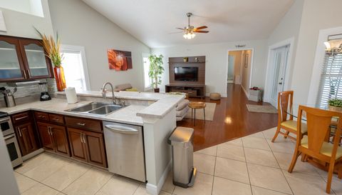 9334 Pontiac Dr