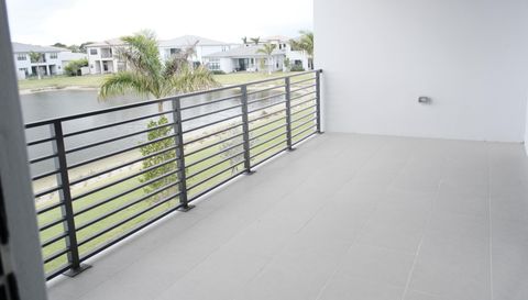 9516 Riverside Pk Dr