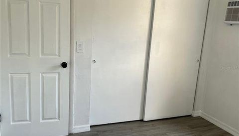824 Alderman