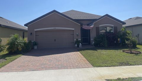 939 Remington Green Dr SE