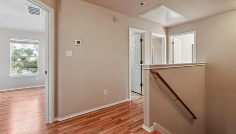 88 White Magnolia CIR