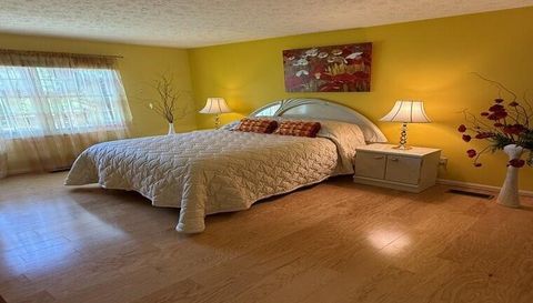 22420 Woodfield Trail