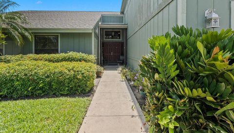 9034 Gardens Glen Circle