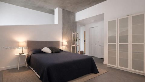 300 S Australian Ave