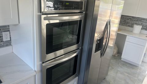 1736 Colorado Ave NE