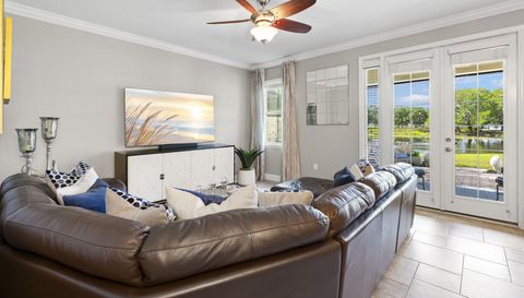 11732 Casa Lago Ln