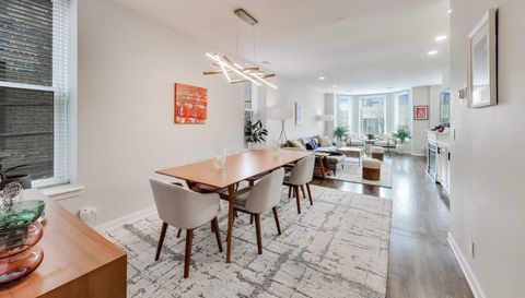 1214 W Webster Avenue