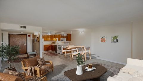 6615 Lake Shore Drive S