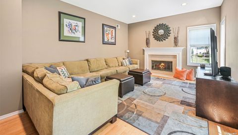 27 Snowdance Ln