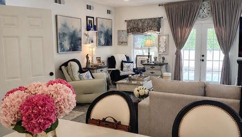 1410 April Villas