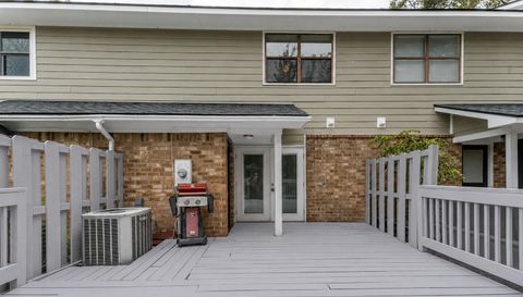 1192 Julian Clark Rd