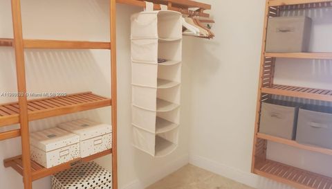 19900 W Country Club Dr