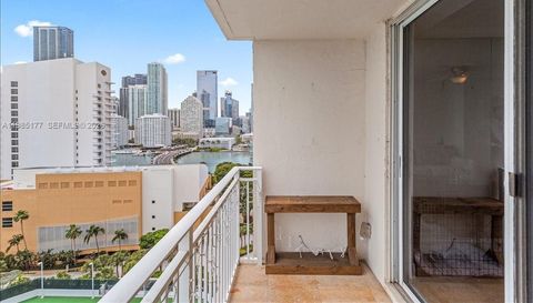 770 Claughton Island Dr