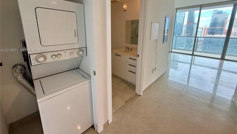 1060 Brickell Ave