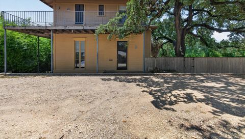 404 E Mulberry Ave
