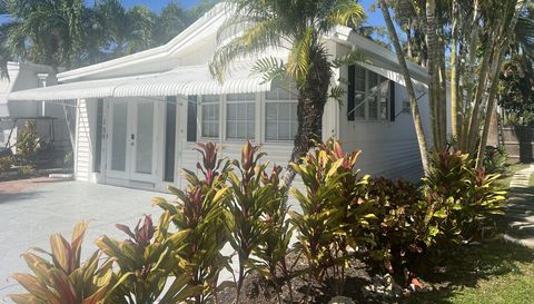 14100 Tamiami Trl E Naples