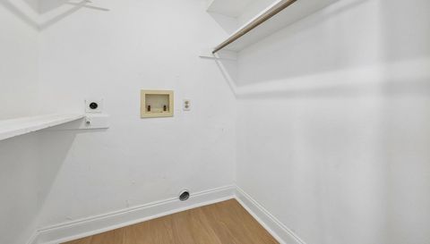 5050 Matilda St #225