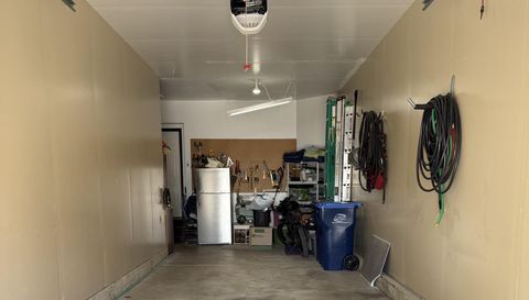 370 Sundown Ct
