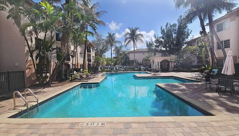 2033 SE 10th Ave Fort Lauderdale