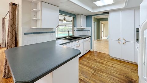 3944 NW 40th Ct