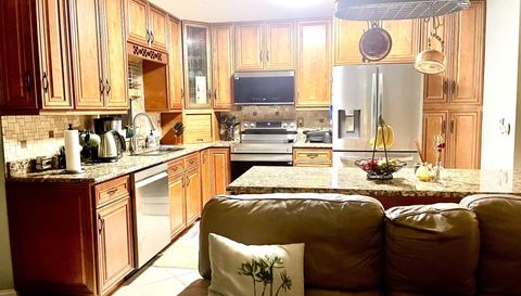 8618 Tourmaline Blvd