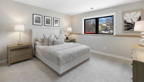 10149 Upper 196th Way W