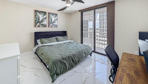 3100 NE 48th Street