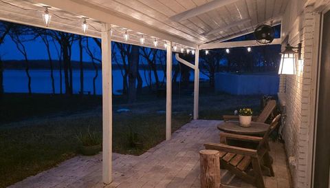 10631 Rolling Hills Dr