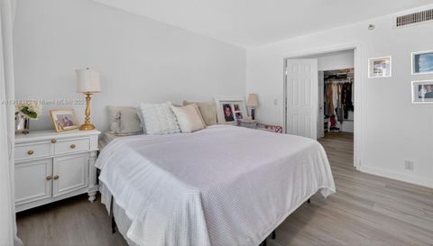 3500 Mystic Pointe Dr