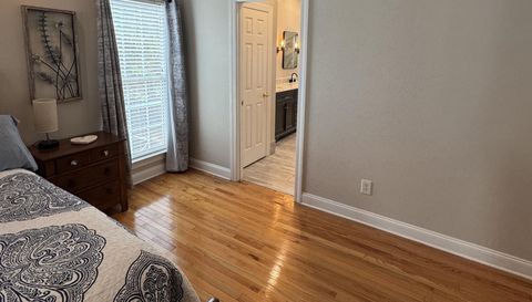 2458 Post Rd
