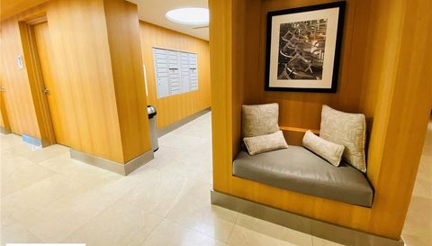 9400 E Bay Harbor Dr