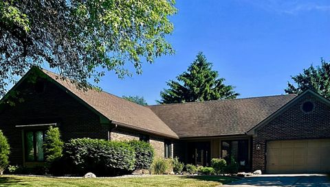 4335 W Hunters Ridge Ln