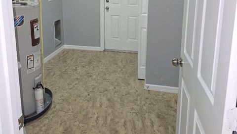 8734 N Reina Loop