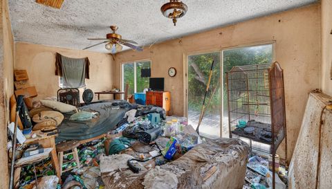 2282 Diplomat Dr