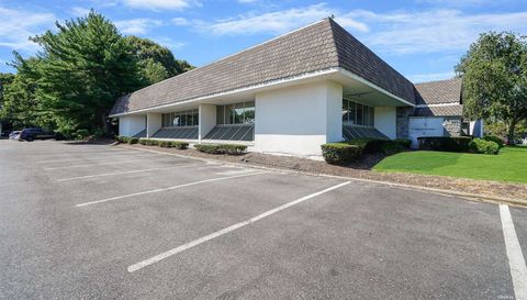 887 Old Country Rd