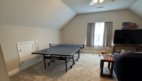 2458 Post Rd