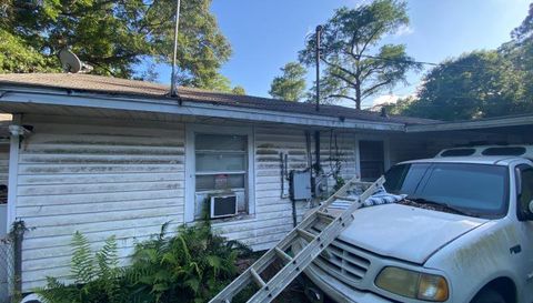 963 Cloverdale Dr