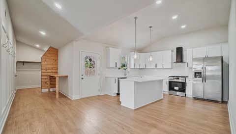 3062 Katherine Valley Rd