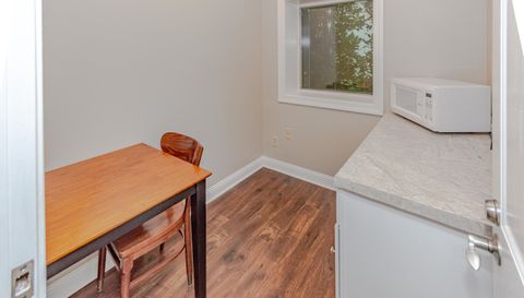 127 S Sacramento Street