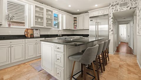 174 Avenida Menendez