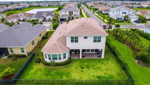 5850 Whippoorwill Cir