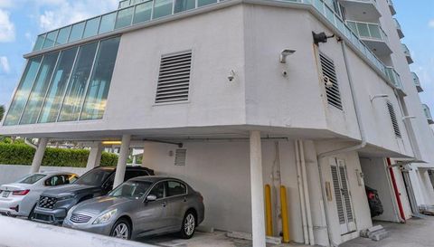 3411 Indian Creek Dr