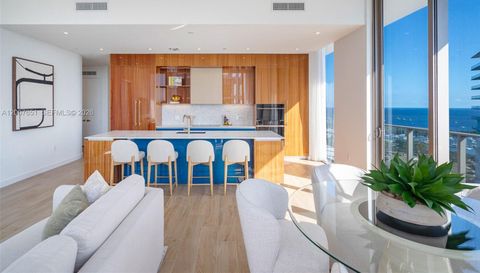 2655 Bayshore Dr