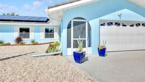 1015 SPINDLE PALM WAY