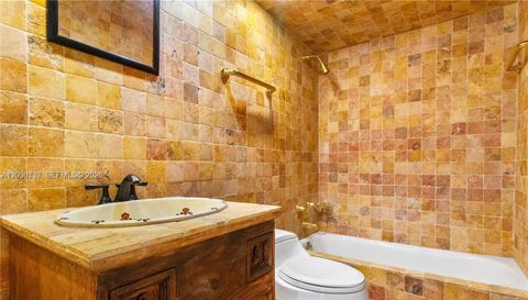 455 Paradise Isle Blvd