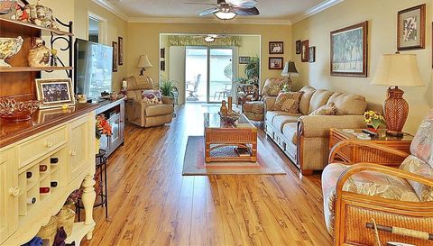 865 MACLAREN DRIVE N