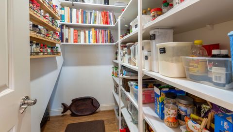 4329 Singletary Lake Dr